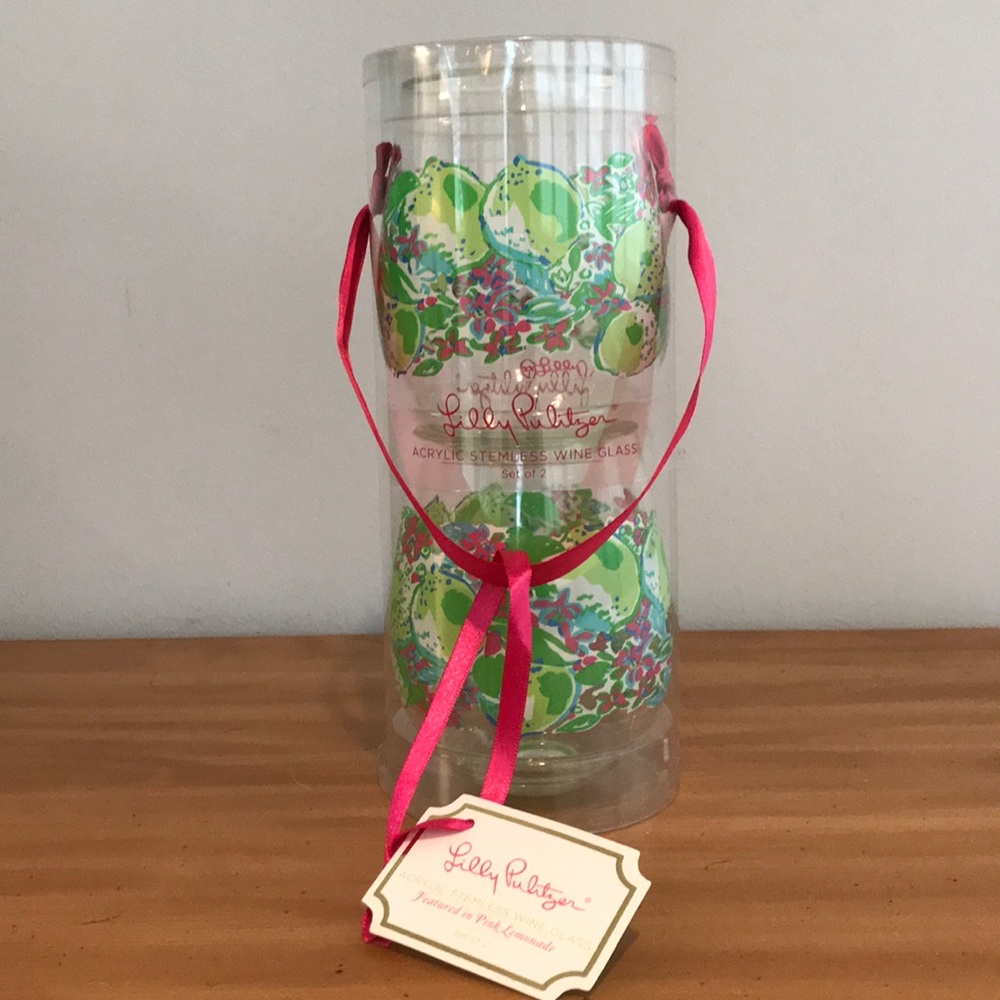 LILLY PULITZER ACRYLIC STEMLESS WINE SET